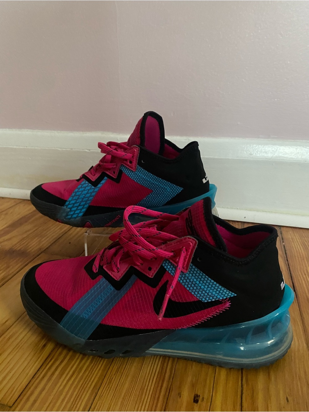 Nike Men’s Sneakers in Magenta, Teal & Black